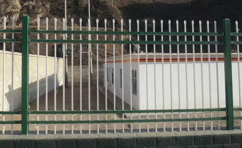 杭州信多达电器有限公司围墙锌钢护栏安装